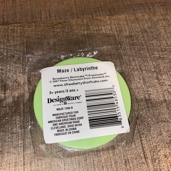 Designware Strawberry Shortcake Maze Game 2007 - Picture 2 of 2